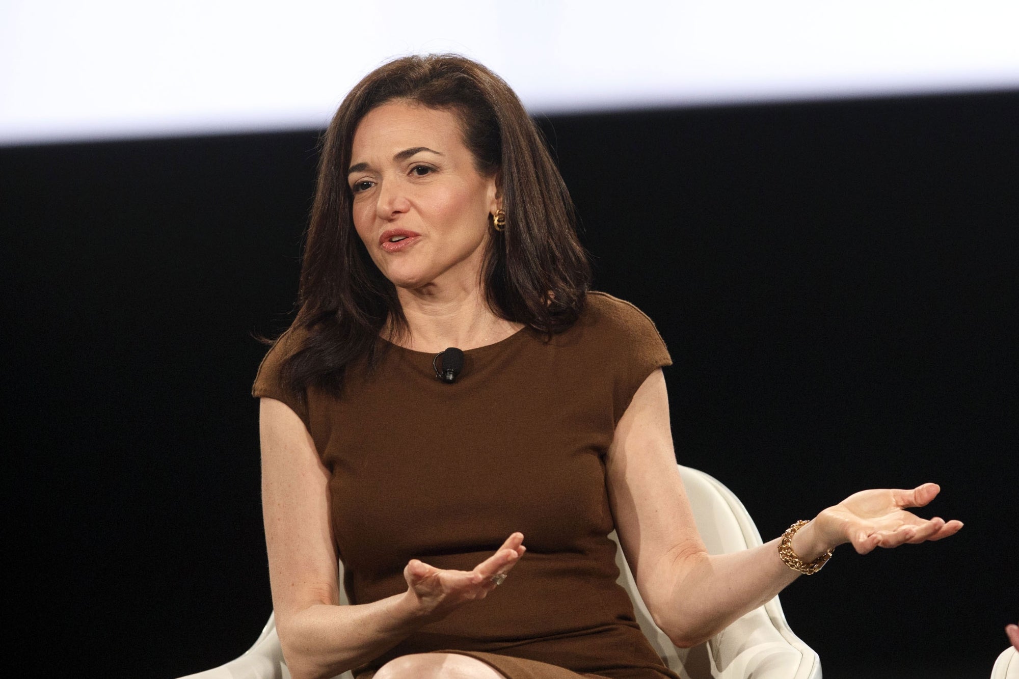 Top 10 Mentors Shaping Today's Entrepreneurs